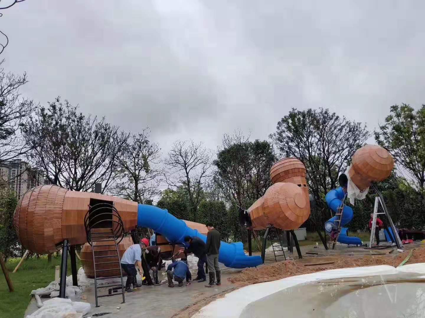 保利集團華南區(qū)大型無動力松果樂園